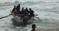 නාවික හමුදා ඩෝරා යාත්‍රාවක් අනතුරට ලක් වෙයි!